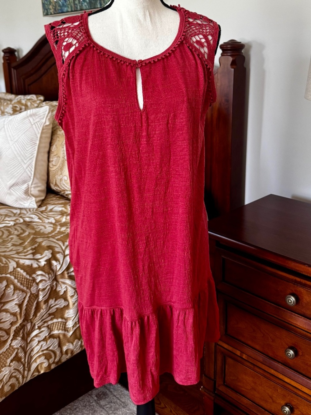 Max Studio lace trim sleeveless trapeze dress -Rust Red color- Size L - NWT